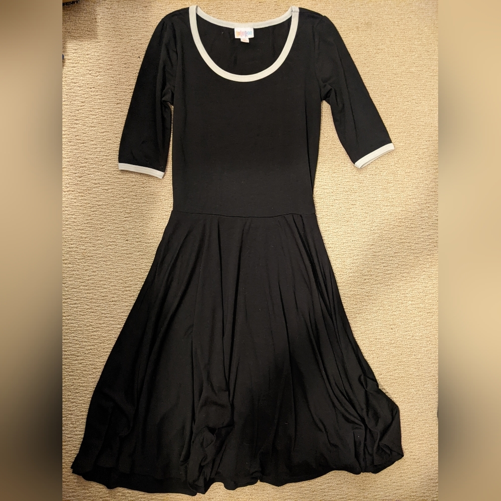 LuLaRoe black short sleeve dress